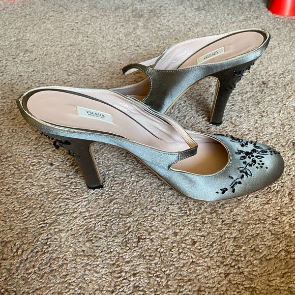 NEW NEVER WORN prada heels satin mule embroidered beaded gray black 8.5 classy - Picture 2 of 7